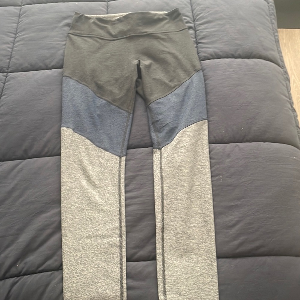 Outdoor Voices leggings